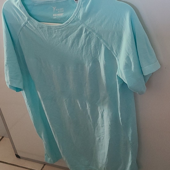 Active exercise top - Picture 3 of 3